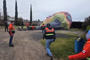 FOTOS: Tres globos aerostáticos caen en Teotihuacán por mal clima