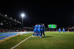¡Polémico! Arbitraje empaña el Bravos vs Cruz Azul con penal dudoso de Palavecino