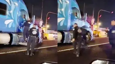 VIDEO: ¡Balazos, persecución y caos! Trailero se lanza contra policías en la México-Texcoco