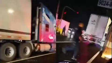 Durante unos minutos, el trailer fue perseguido hasta lograr su detención / Redes Sociales