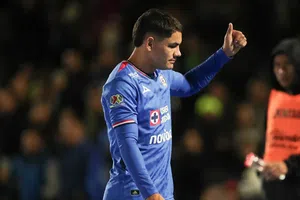 Toro Fernández recibe sanción de dos partidos tras expulsión ante Juárez