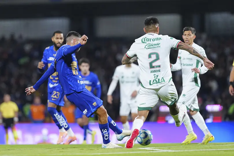Victoria de Pumas sobre Santos I IMAGO7