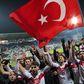 ¡Histórico! Turquía vuelve al Mundial tras 20 años al vencer a Kosovo
