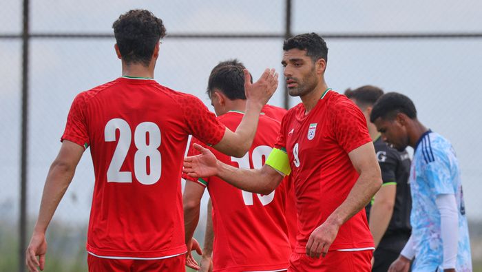 Jugadores de Irán en celebración durante su amistoso contra Costa Rica | AP