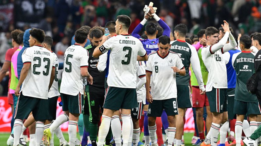 Jugadores de la Selección Mexicana después del partido amistoso contra Portugal | MEXSPORT