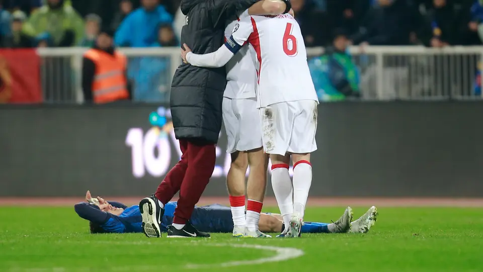 Turquía derrotando a Kosovo para pasar al Mundial | AP