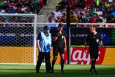 Árbitro central se lesiona durante el Congo vs. Jamaica