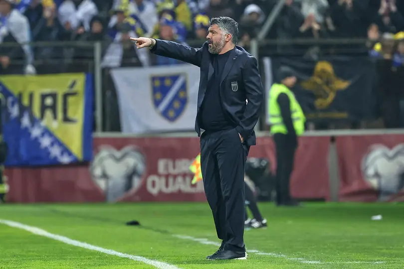 Gennaro Gattuso dirigiendo a Italia | AP
