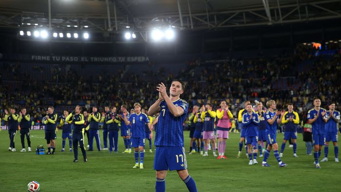 Viktor Gyökeres en celebración con la Selección de Suecia tras el triunfo ante Ucrania en el repechaje | AP