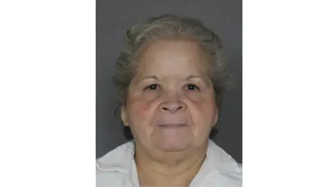 Yolanda Saldívar cumple cadena perpetua por el asesinato de Selena en 1995. / AP