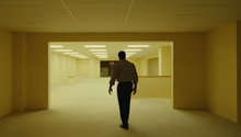 Revelan tráiler oficial de "Backrooms", la película de terror que nace de un fenómeno viral