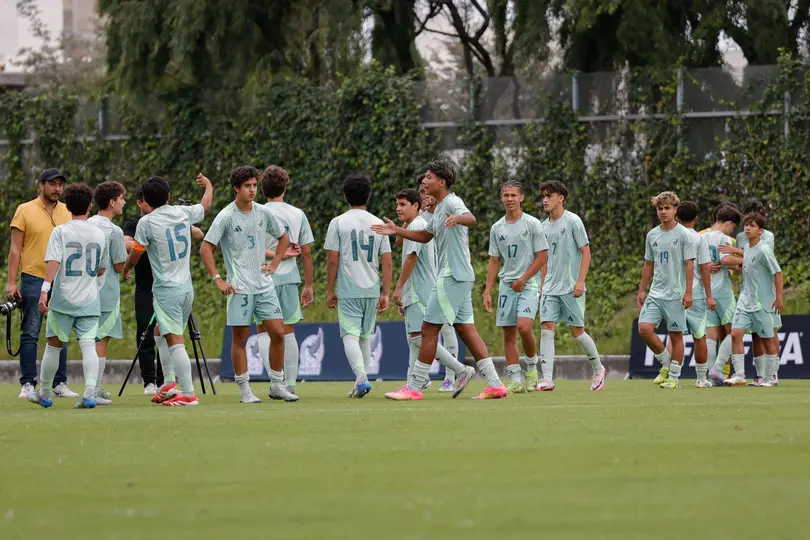 Jugadores de la Selección Mexicana Sub-17 en celebración | IMAGO 7
