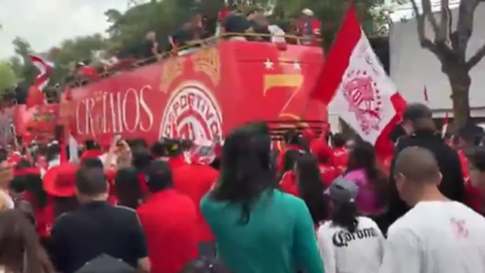 Afición del Toluca en celebración l CAPTURA