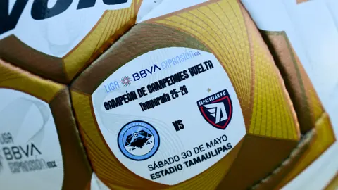 Balón del Campeón de Campeones de la Liga de Expansión | IMAGO7