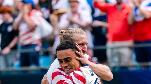 Sergiño Dest con Estados Unidos l X:USMNT