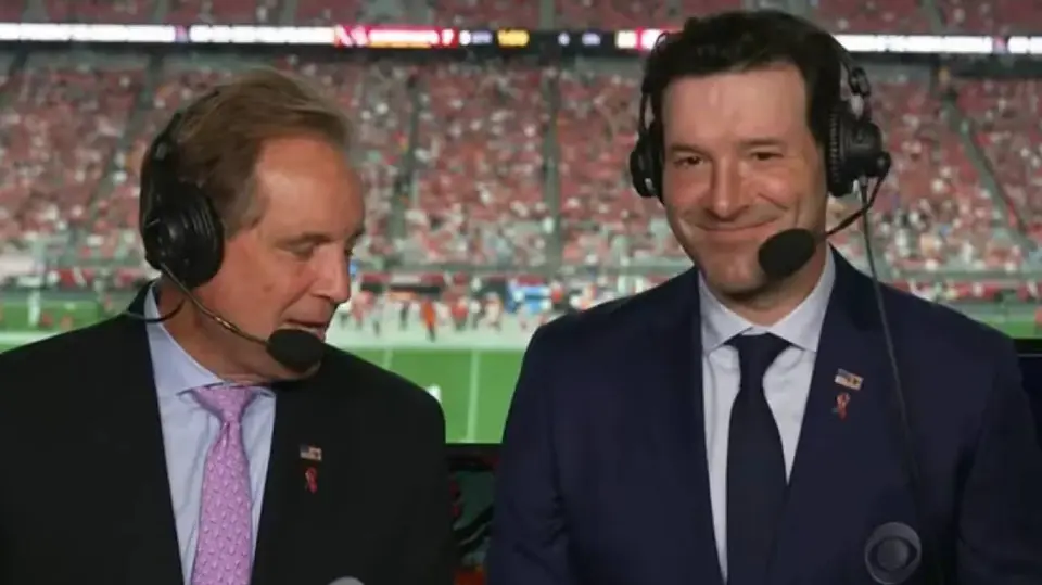 Tony Romo en transmisión de CBS | Captura