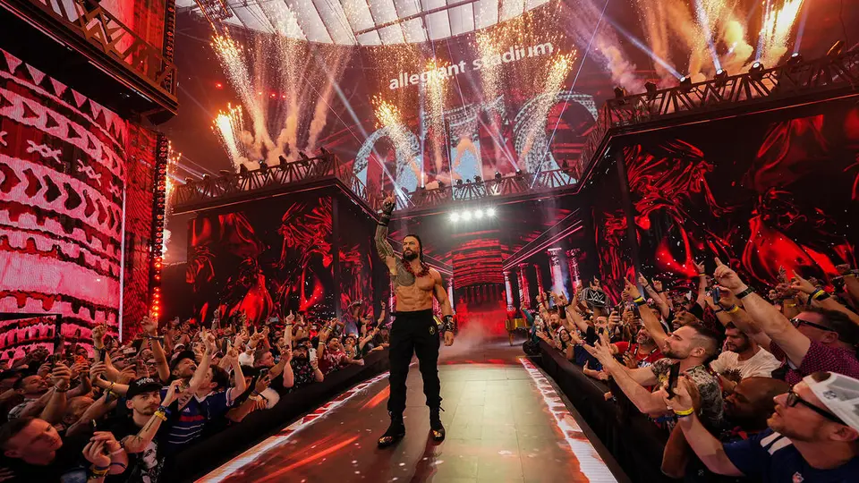 Roman Reigns entrando a WM 42 l wwe.com