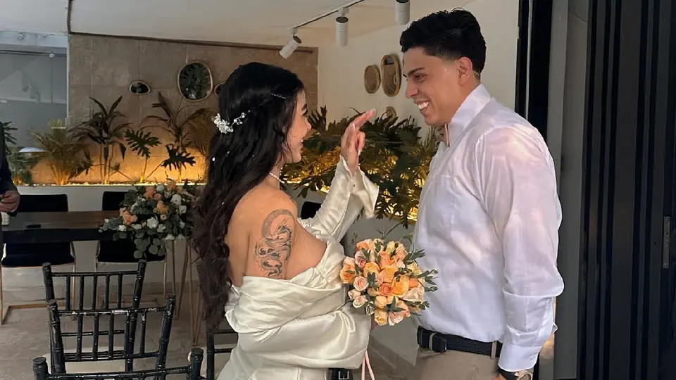 El esposo de Karely Ruiz explicó que el proceso de investigación continúa abierto / IG @jhonecheverrydj