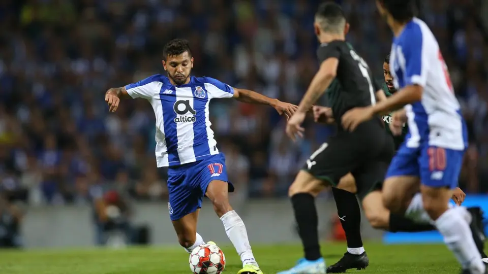 'Tecatito' Corona como jugador de Porto | MEXSPORT