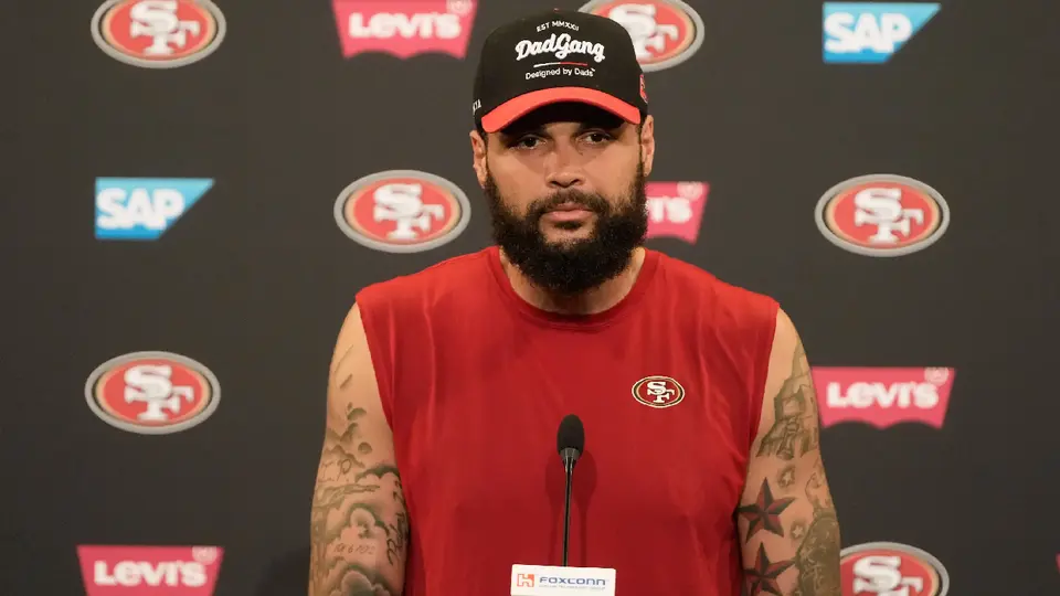 Mike Evans, con los San Francisco 49ers | AP