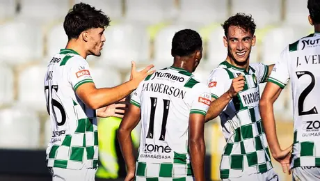 ¡Golazo de Puskás! Francisco Domingues sorprende con increíble rabona en Portugal