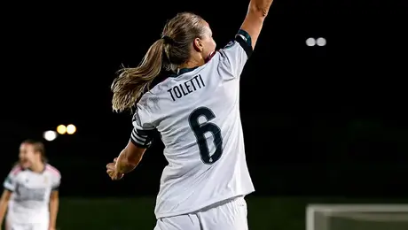 ¡Una obra de arte! Toletti anota un gol olímpico para Real Madrid