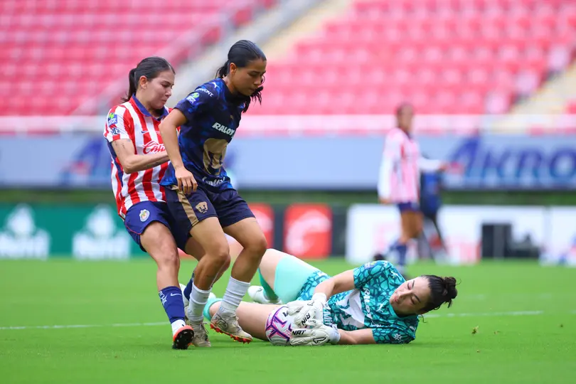 Pumas vs Chivas LF J5 l IMAGO7