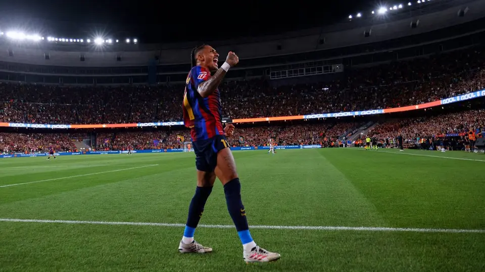 Raphinha en celebración con Barcelona ante Rayo Vallecano | AP