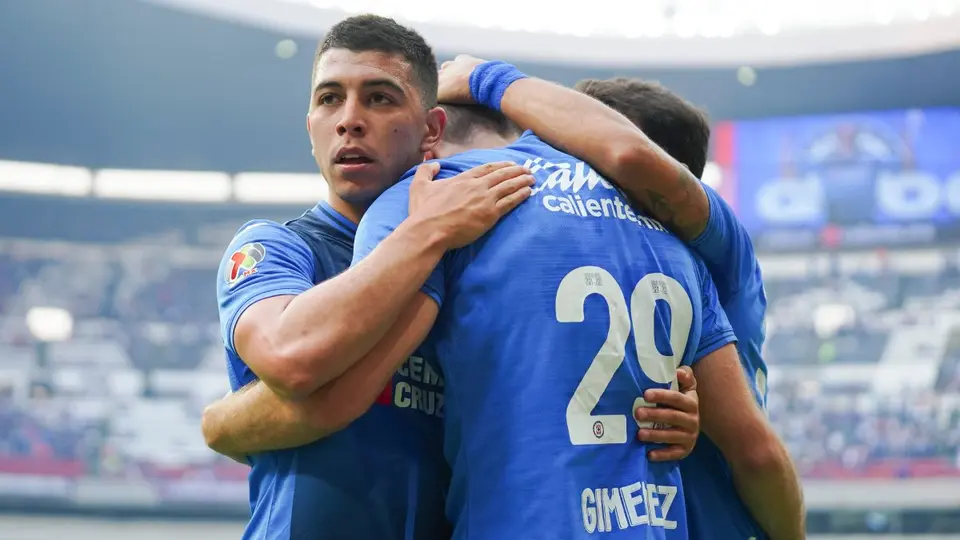 Santiago Giménez en celebración con Cruz Azul | IMAGO 7