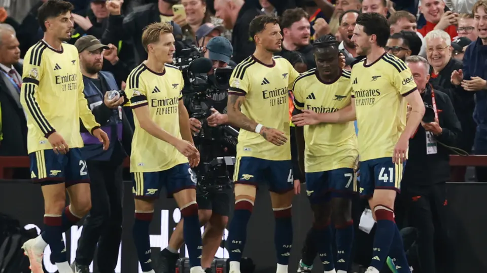 Arsenal celebra la victoria | AP