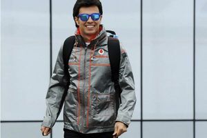 Checo Pérez conducirá vehículo de Ayrton Senna