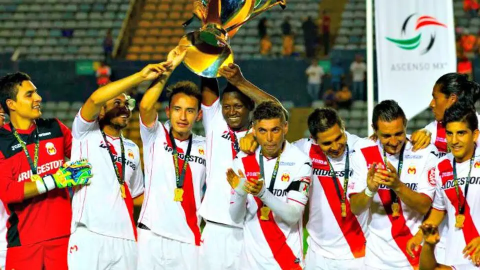 Monarcas resiste y gana boleto a la Libertadores