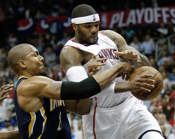 Hawks empata a dos la serie con Pacers