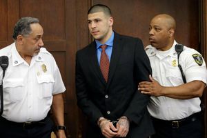 Fijan fecha preliminar para juicio de Aaron Hernández