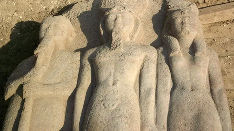 Encuentran nueva estatua de Ramsés II