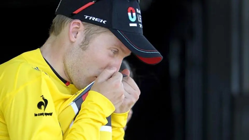 Bakelants se viste de amarillo, tras final agónico