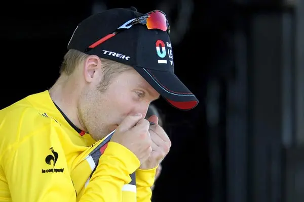 Bakelants se viste de amarillo, tras final agónico
