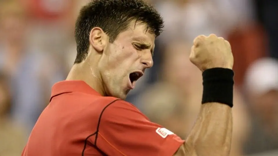 Djokovic cumple con trámite en debut de US Open