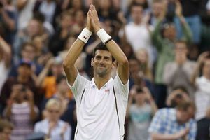 Djokovic accede a tercera ronda en Wimbledon
