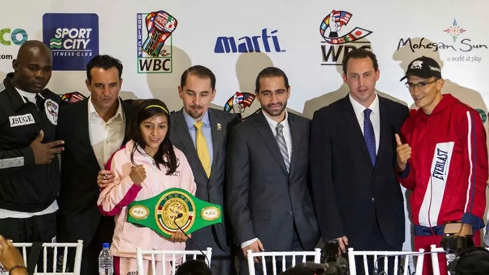 Presentan la primera Copa Mundial de Boxeo