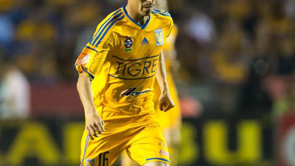 Lucas Lobos no está transferible con Tigres