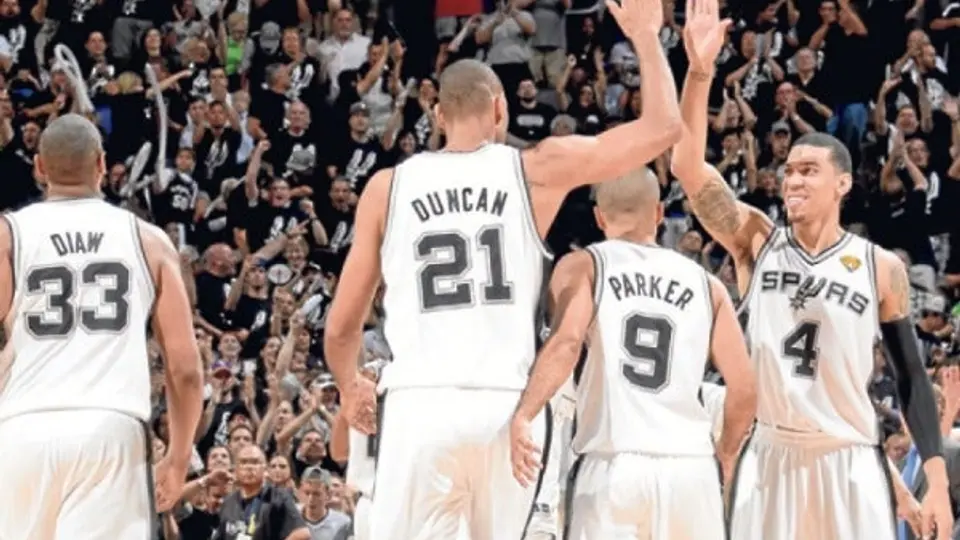 San Antonio busca darle el golpe definitivo a Miami