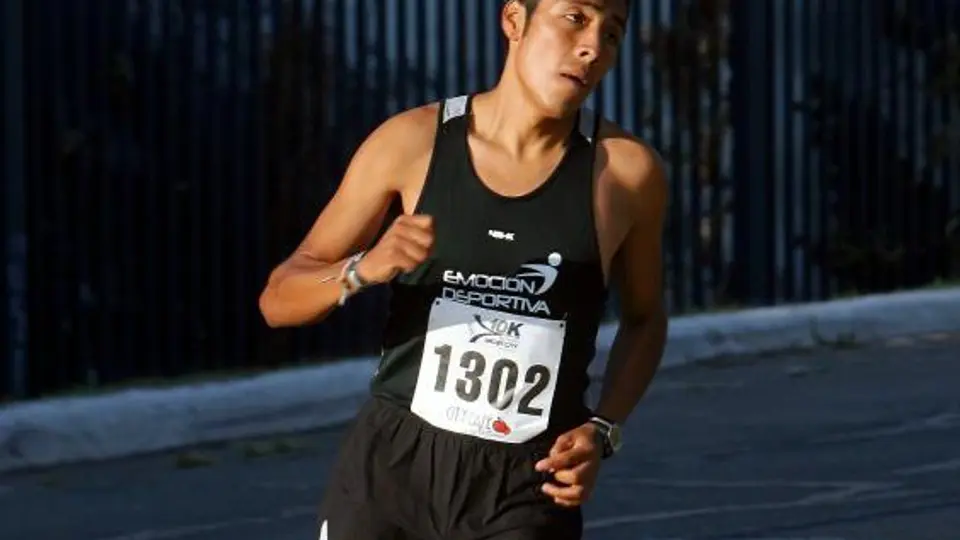Uribe busca bajar tiempos en pista antes de regresar a maratón