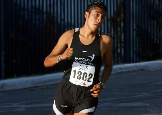 Uribe busca bajar tiempos en pista antes de regresar a maratón
