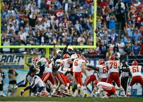 NFL reconoce error de árbitros en el juego de San Diego