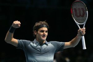 Federer elimina a Del Potro, va por Nadal en 'Semis' de Copa Masters