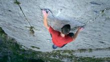 Honnold escala acantilado sin equipamiento