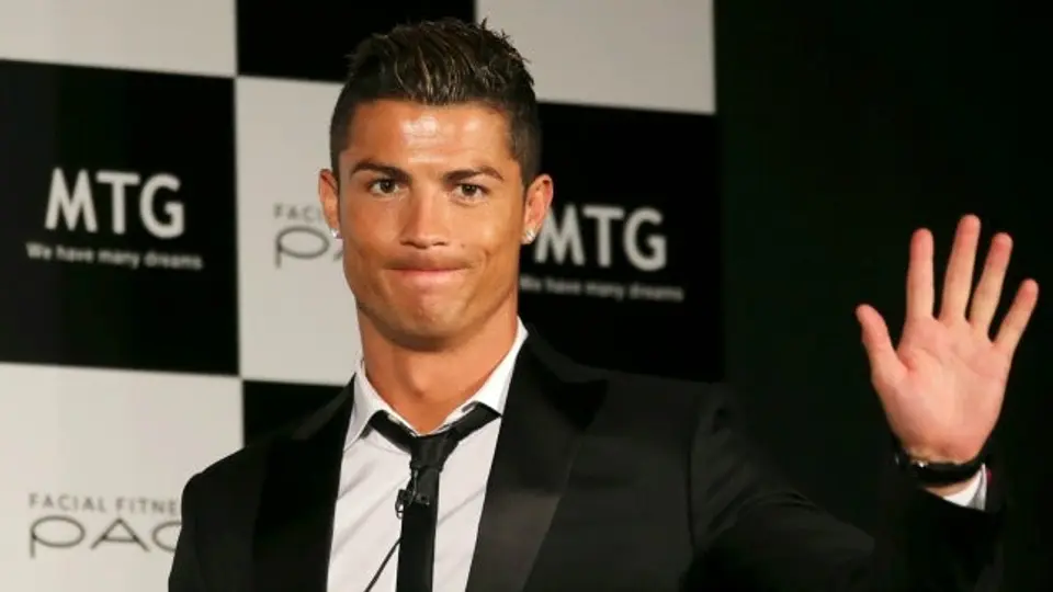 Justin Bieber presume 'selfie' con CR7