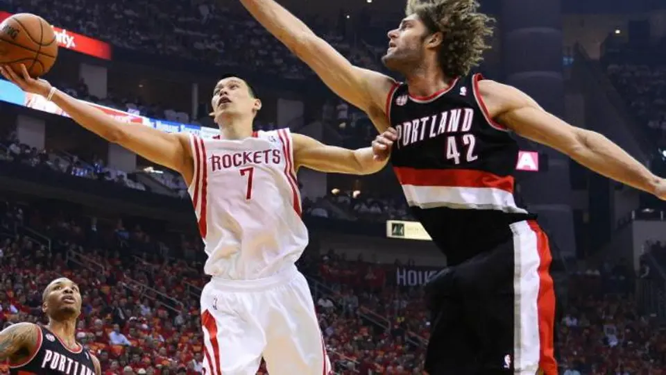Jeremy Lin, cerca de llegar a los Lakers
