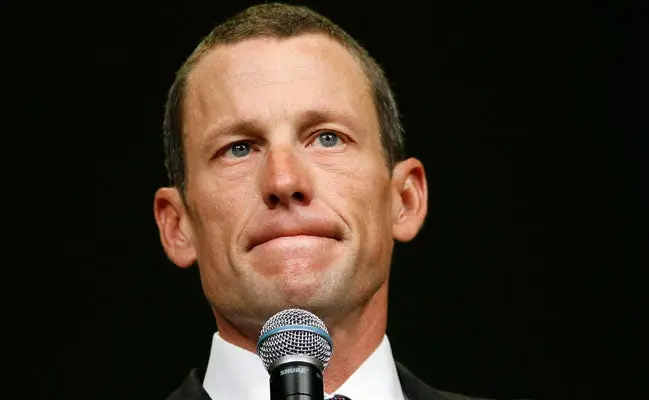 Lance Armstrong compra una casa más pequeña